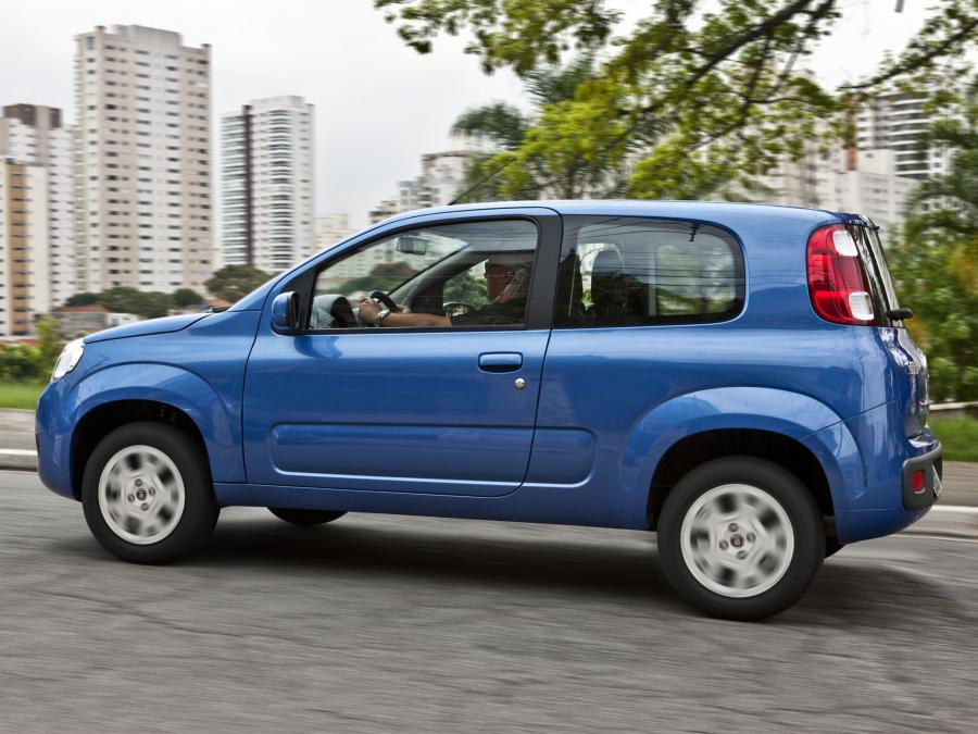  Fiat Uno Attractive 3-Door 2011 года  (фото 2 из 8)